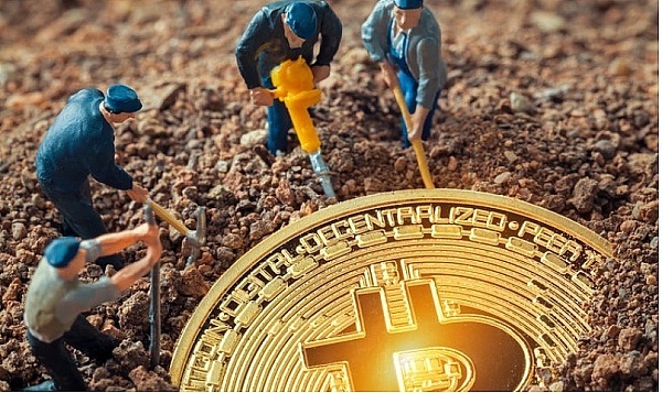 成为第三个把比特币(成为第三个把比特币的人是谁)