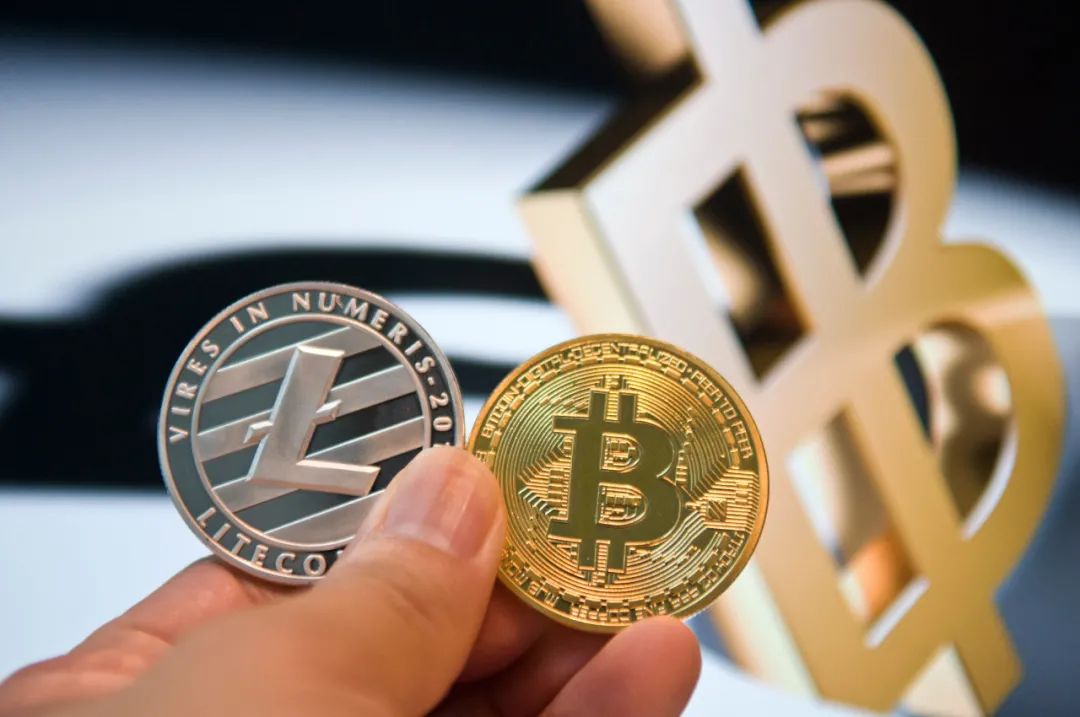 包含炒比特币正规交易平台排名的词条
