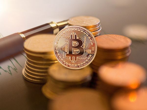 比特币和黄金的优势是什么(比特币和黄金的优势是什么呢)