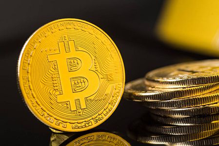 比特币国内发行时间发行价(比特币国内发行时间发行价是多少)